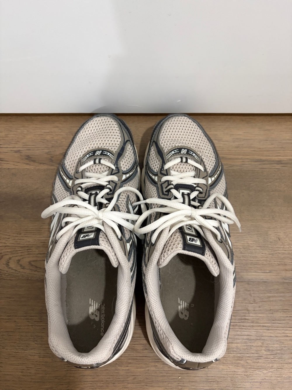 New Balance 740 Men's Cream and Gray Athletic Running Shoes - Picture 6 of 7